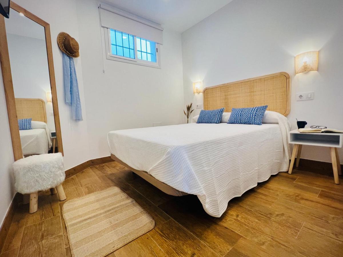 Villa Horacia - Playa De La Jara Con Piscina ซันลูการ์เดบาร์ราเมดา ภายนอก รูปภาพ