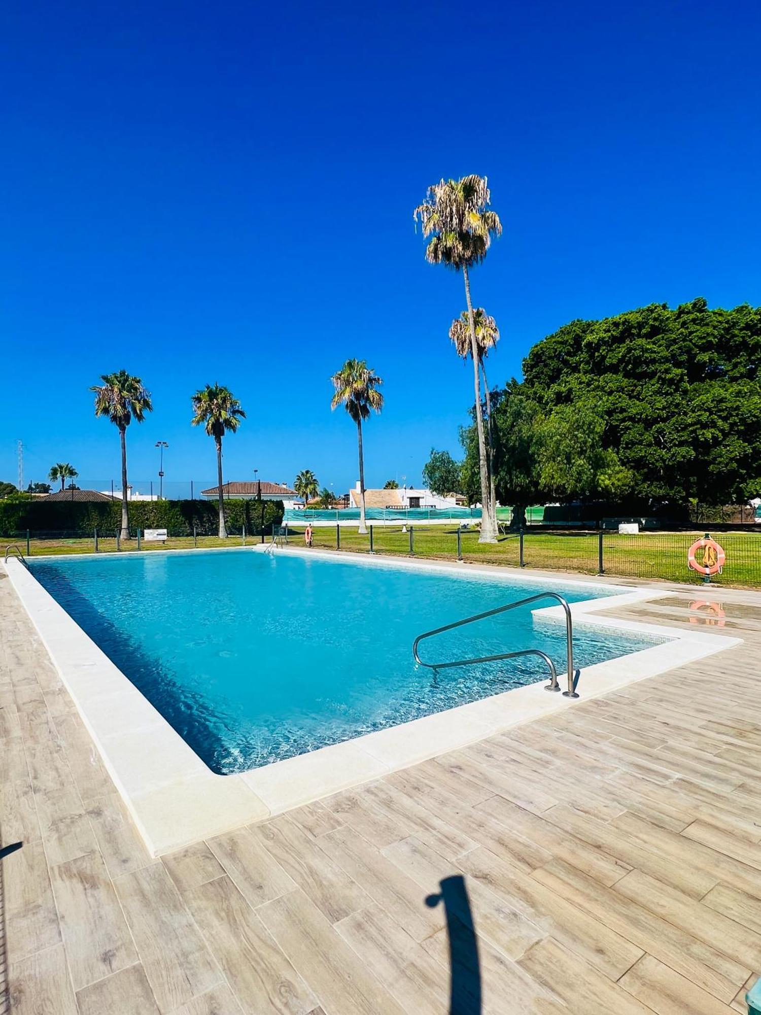 Villa Horacia - Playa De La Jara Con Piscina ซันลูการ์เดบาร์ราเมดา ภายนอก รูปภาพ