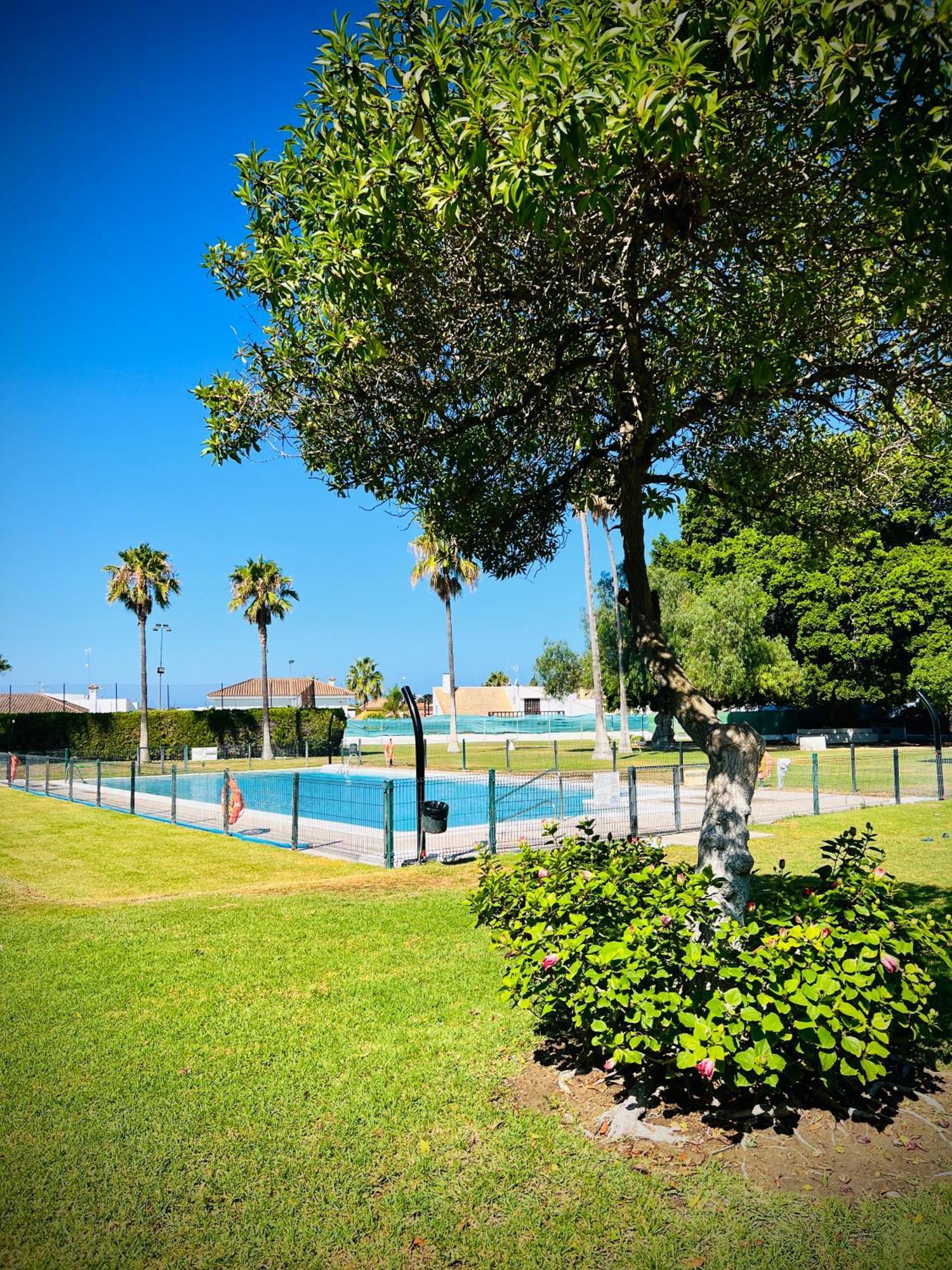 Villa Horacia - Playa De La Jara Con Piscina ซันลูการ์เดบาร์ราเมดา ภายนอก รูปภาพ